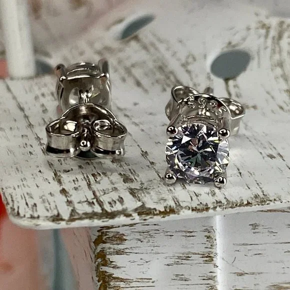 Sterling Silver Woman's 5mm Round CZ Stud Earrings - Picture 5 of 5